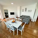 Seaside Apartament Golem (Tirana)